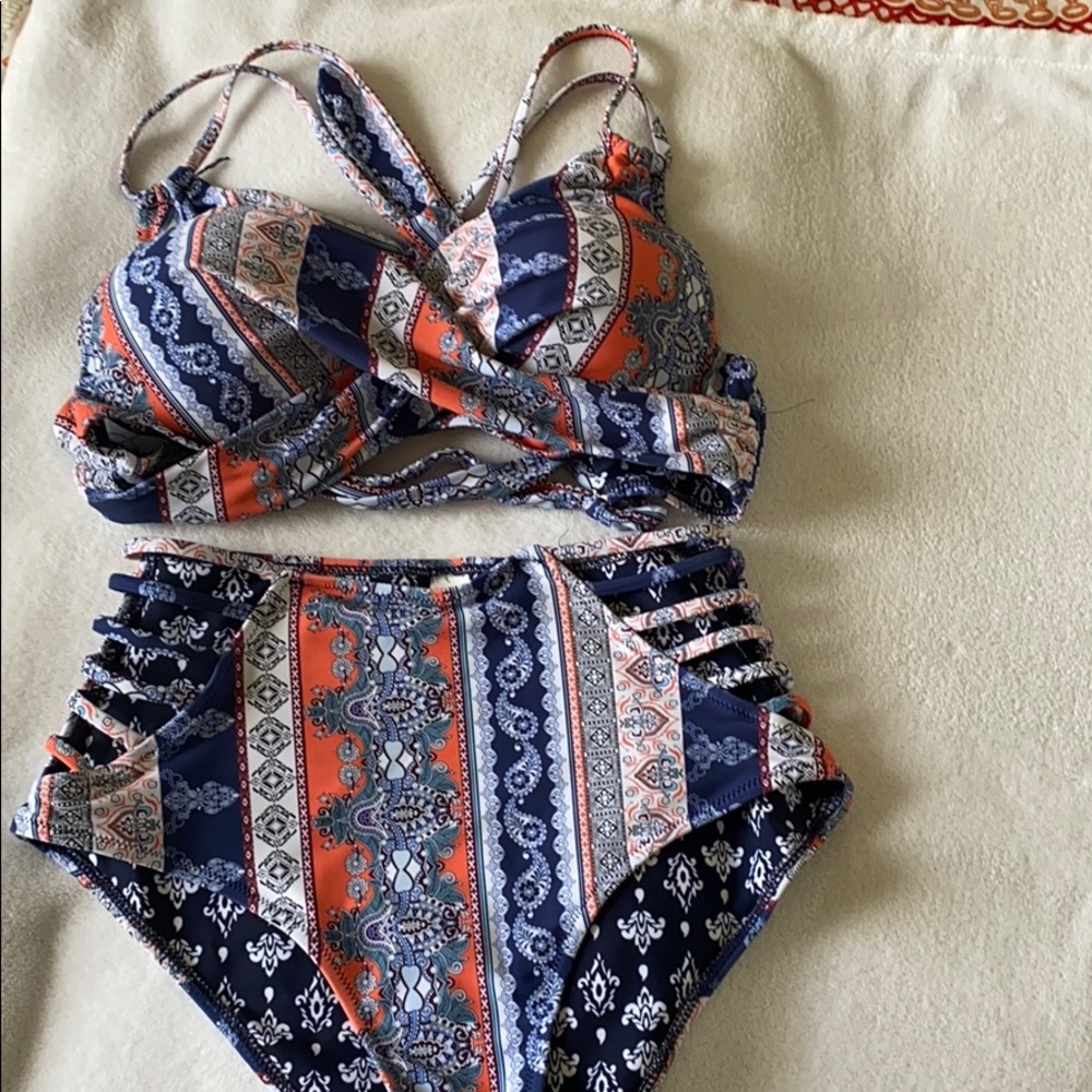 Cupshe 2 piece high wasted bathing suit